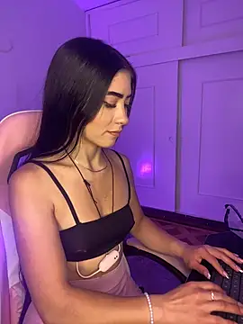 Snapshot of AMBERBUNNY_ chatting on 04-15-26, 07:58 AMBERBUNNY online show from 04-15-26, 07:58