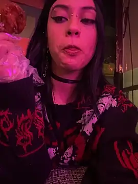 Kattze  online show from 05-19-26, 01:33