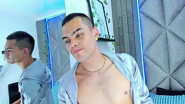 RomeoBoselli   online show from 04-11-26, 07:40