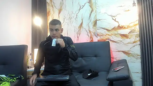 RomeoBoselli   online show from 05-15-26, 11:56