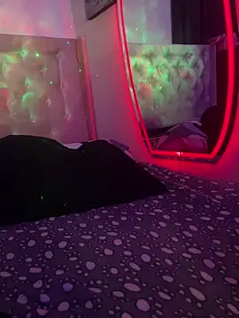 pauline and bruno online show from 04-14-26, 05:02