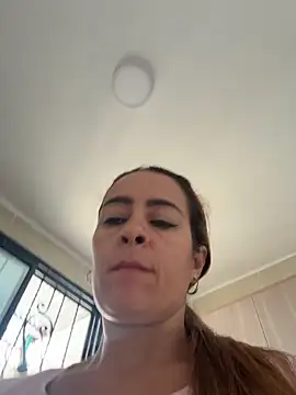 Natigoonzalez online show from 05-06-26, 05:40