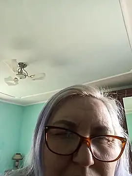 AureliaSky598 online show from 04-15-26, 10:44