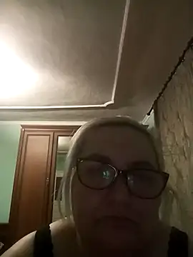 AureliaSky598 online show from 05-05-26, 07:33