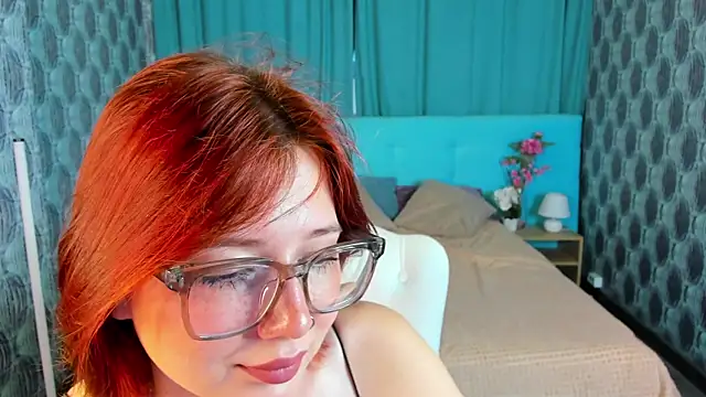 Snapshot of Lessi_Panic chatting on 07-05-26, 12:50 Lessi Panic online show from 07-05-26, 12:50