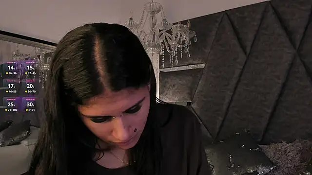 Snapshot of Cleopattra chatting on 06-08-26, 08:20 Cleopattra online show from 06-08-26, 08:20