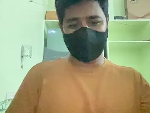 Snapshot of Mee_Baadshah chatting on 04-10-26, 03:39 Mee Baadshah online show from 04-10-26, 03:39