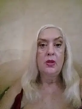 Snapshot of Julia20X chatting on 07-03-26, 12:11 Julia20X online show from 07-03-26, 12:11