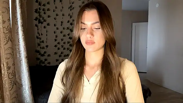LiseVener online show from 05-14-26, 09:27