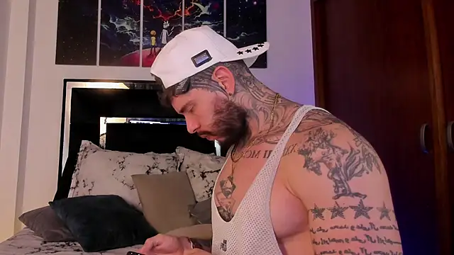 Matius Foxtter online show from 04-17-26, 03:59