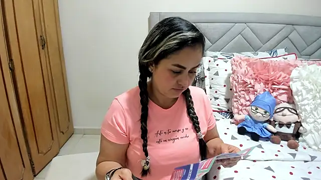 Lauren ws online show from 04-13-26, 09:31