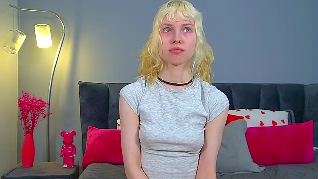 HannahHollis online show from 04-29-26, 05:30