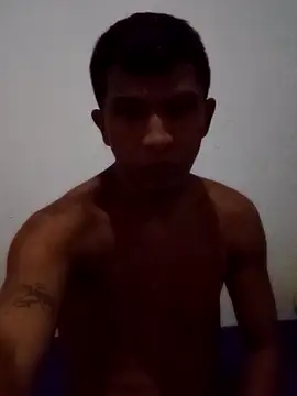 Snapshot of AlexPhoenix chatting on 04-09-26, 04:23 AlexPhoenix online show from 04-09-26, 04:23