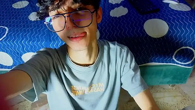 Twink Sebas7 online show from 04-14-26, 12:11