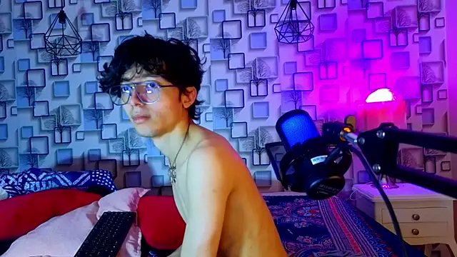 Twink Sebas7 online show from 04-25-26, 01:41