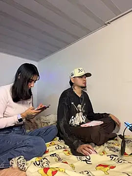 hotlatinocouple   online show from 04-26-26, 07:28