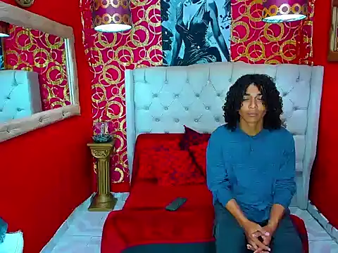 Snapshot of straightpein chatting on 04-13-26, 11:54 straightpein online show from 04-13-26, 11:54