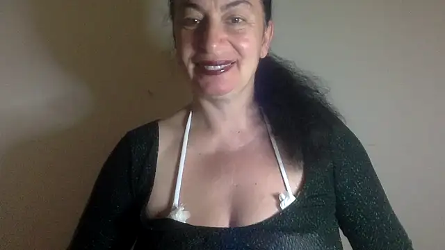 Lizzaa80 online show from 06-11-26, 06:17