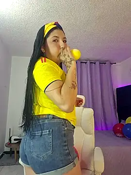 Celestee 21 online show from 06-18-26, 01:50