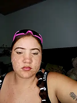 DiosaAfrodita  online show from 04-17-26, 05:21