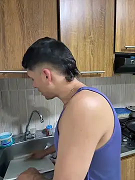 Snapshot of Universobayx chatting on 04-16-26, 04:13 Universobayx online show from 04-16-26, 04:13