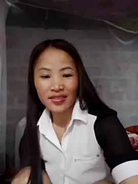  Lyly pussy  online show from 05-09-26, 12:27