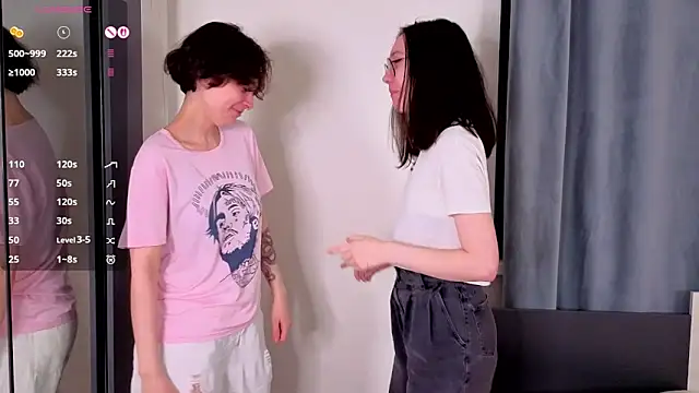 Snapshot of AllisonKierce chatting on 04-10-26, 03:12 AllisonKierce online show from 04-10-26, 03:12