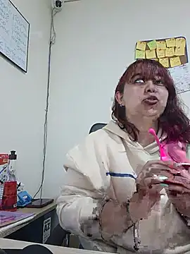 Snapshot of AliceScoot_ chatting on 06-15-26, 02:36 AliceScoot online show from 06-15-26, 02:36