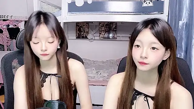 xiaoqiao-daqiao online show from 04-16-26, 01:12