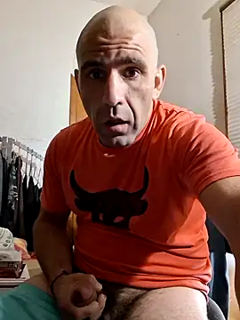 Snapshot of fitguy4u chatting on 05-26-26, 04:47 fitguy4u online show from 05-26-26, 04:47
