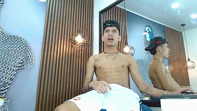 Skinny cute Alyer online show from 04-28-26, 02:27