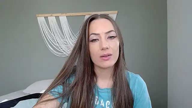 Snapshot of sireneyesonly chatting on 04-10-26, 08:13 sireneyesonly online show from 04-10-26, 08:13