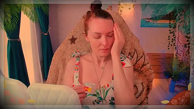 LanaRadiance online show from 08-05-26, 10:51
