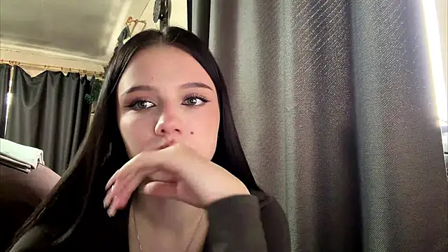 Snapshot of TessGolias chatting on 04-16-26, 09:54 TessGolias online show from 04-16-26, 09:54