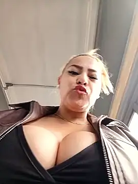 LUISA  07 online show from 05-26-26, 02:13