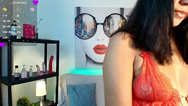 Luna Ferrer10 online show from 05-30-26, 06:27