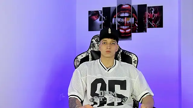 eithan boy  online show from 07-03-26, 03:02
