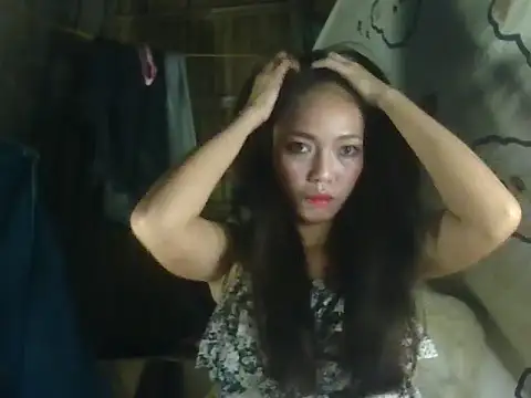 Snapshot of Vixen_Siren chatting on 04-11-26, 02:32 Vixen Siren online show from 04-11-26, 02:32