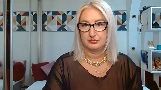 DianaFrances online show from 07-17-26, 08:35