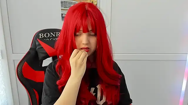 Snapshot of Caroline_cutte chatting on 04-14-26, 06:52 Caroline cutte online show from 04-14-26, 06:52