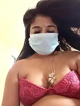 dearmona00 online show from 06-18-26, 09:14