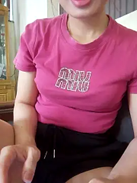 Snapshot of Rio274 chatting on 04-13-26, 01:11 Rio274 online show from 04-13-26, 01:11