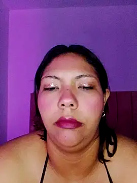 Izel  online show from 04-24-26, 04:04