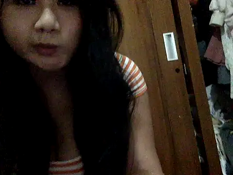 Snapshot of vixenrae chatting on 04-12-26, 02:55 vixenrae online show from 04-12-26, 02:55