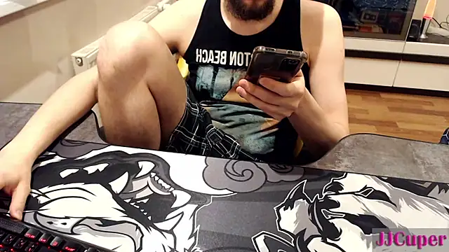 Snapshot of JJCuper chatting on 04-22-26, 02:40 JJCuper online show from 04-22-26, 02:40