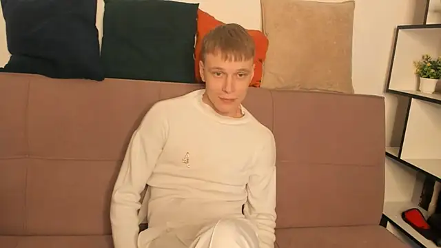 TwinkWhite online show from 04-13-26, 09:09