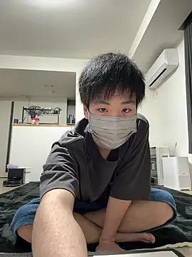 Snapshot of kurage164 chatting on 04-18-26, 04:00 kurage164 online show from 04-18-26, 04:00