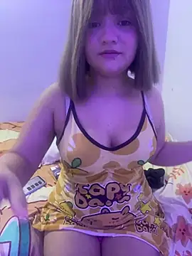 Snapshot of Karina_PrettyHot69 chatting on 04-18-26, 10:21 Karina PrettyHot69 online show from 04-18-26, 10:21