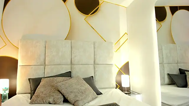 Snapshot of Liney09_ chatting on 04-14-26, 07:42 Liney09 online show from 04-14-26, 07:42