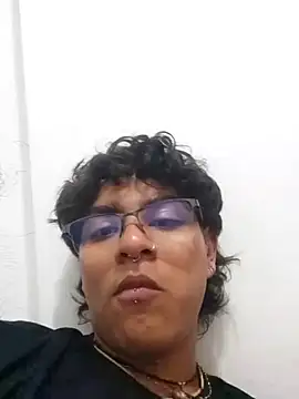 xhecho uzumaki online show from 05-12-26, 04:09